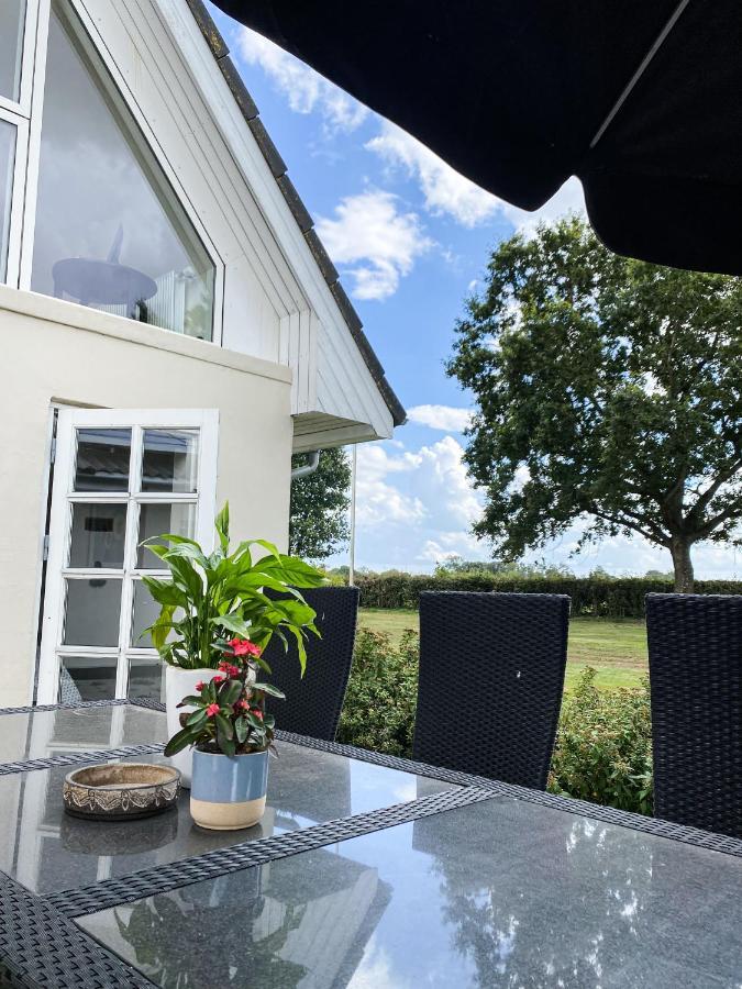 Sunbjerre B&B Store Dalby Экстерьер фото